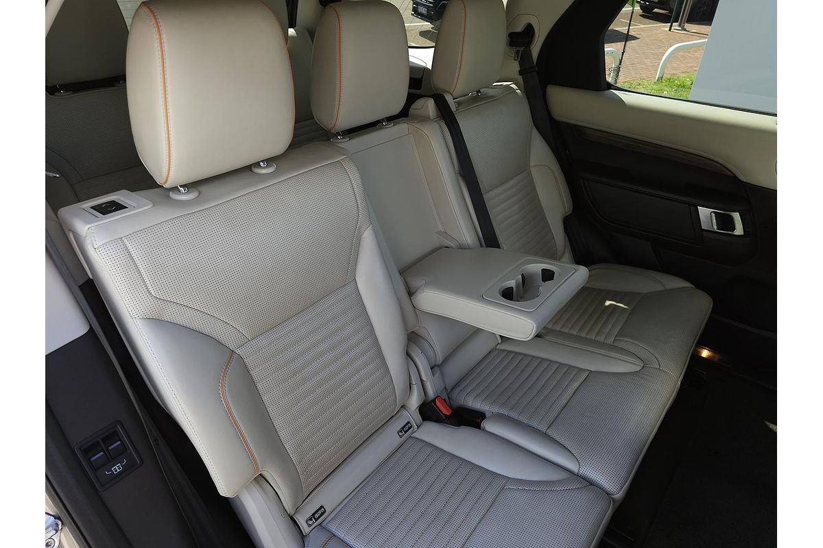 2017 Land Rover Discovery SD4 HSE Luxury Series 5