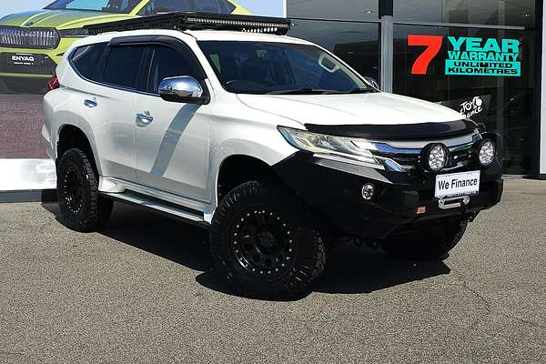 2016 Mitsubishi Pajero Sport GLX QE