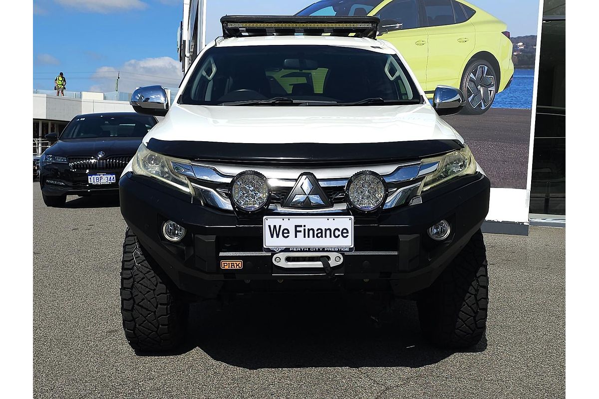 2016 Mitsubishi Pajero Sport GLX QE