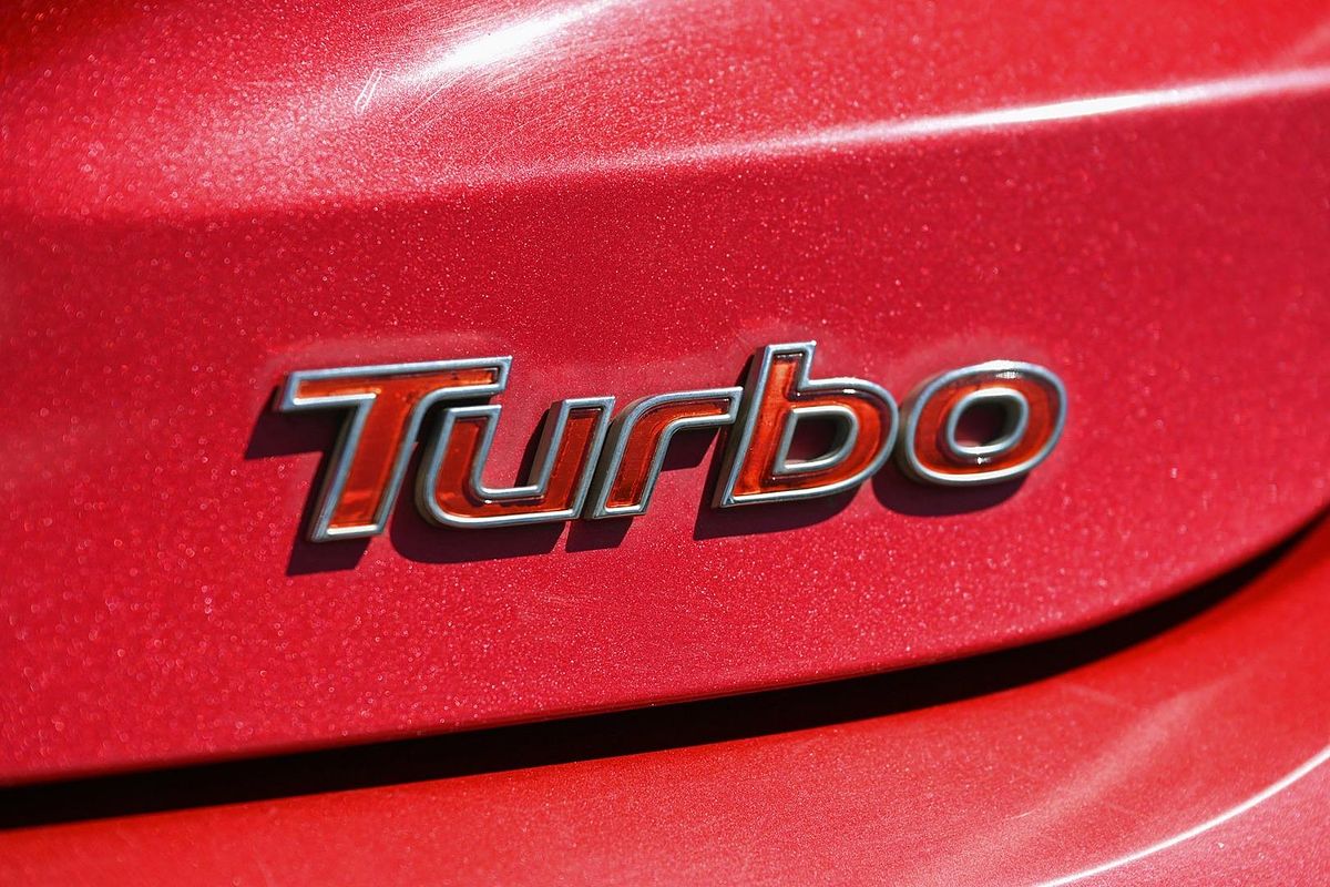 2016 Hyundai Veloster SR Turbo + FS4 Series II