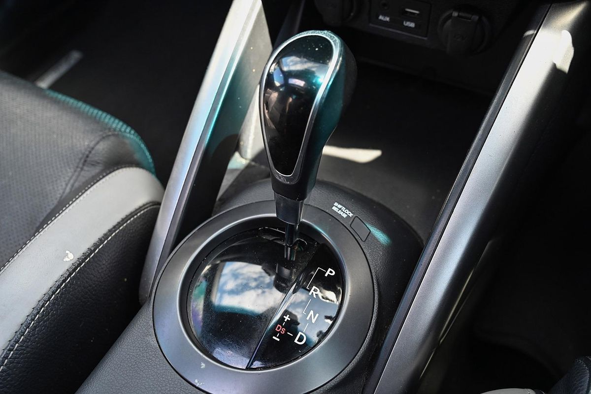 2016 Hyundai Veloster SR Turbo + FS4 Series II