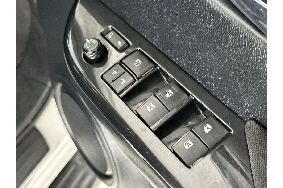2018 Toyota Hilux SR5 GUN126R 4X4