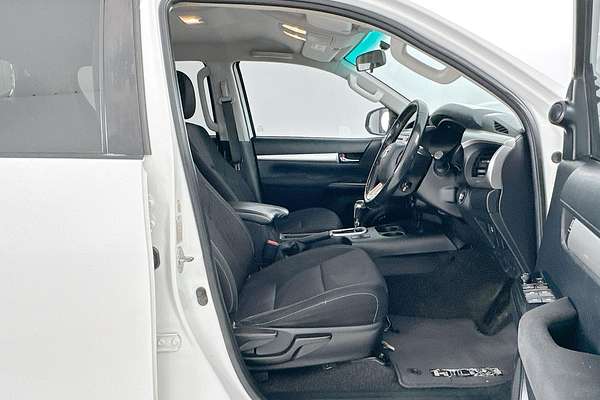 2018 Toyota Hilux SR5 GUN126R 4X4