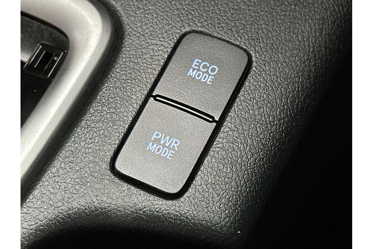 2018 Toyota Hilux SR5 GUN126R 4X4