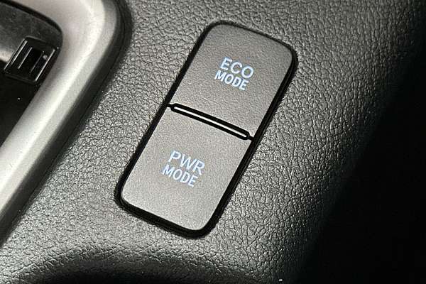 2018 Toyota Hilux SR5 GUN126R 4X4