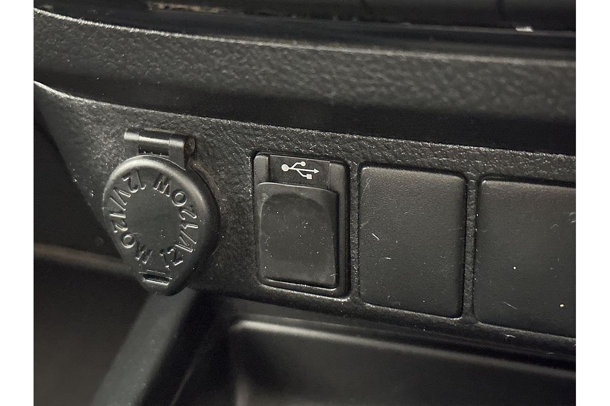 2018 Toyota Hilux SR5 GUN126R 4X4
