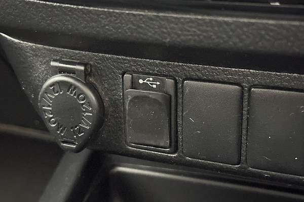 2018 Toyota Hilux SR5 GUN126R 4X4
