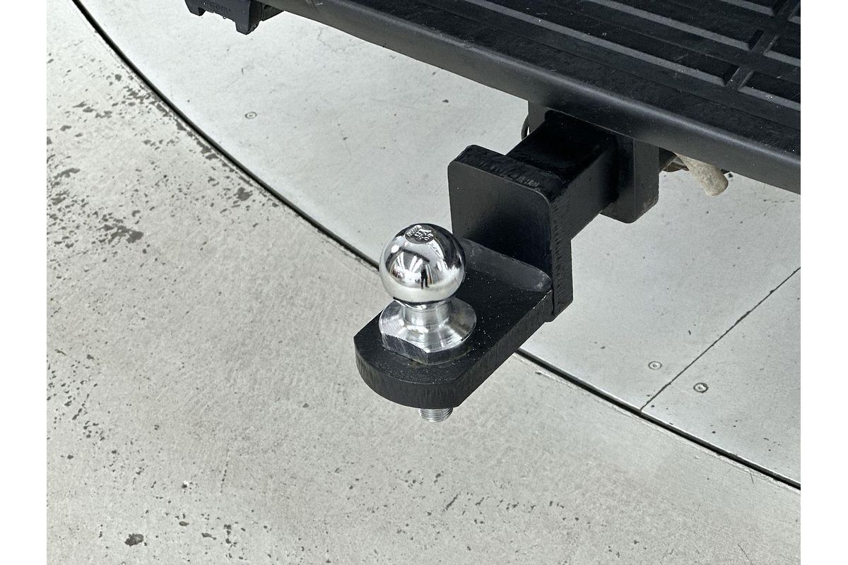 2018 Toyota Hilux SR5 GUN126R 4X4