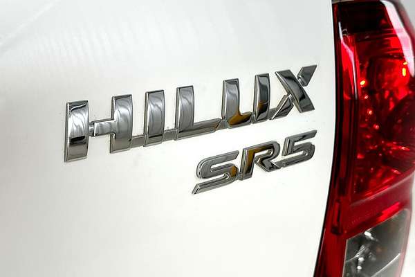 2018 Toyota Hilux SR5 GUN126R 4X4