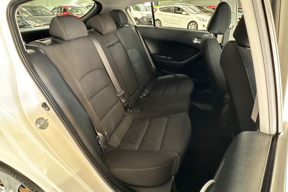 2015 Kia Cerato S YD