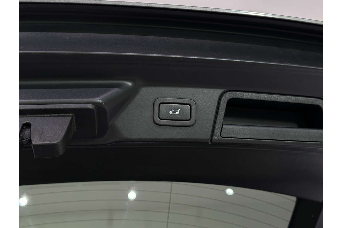 2017 Land Rover Range Rover Velar D300 R-Dynamic SE L560