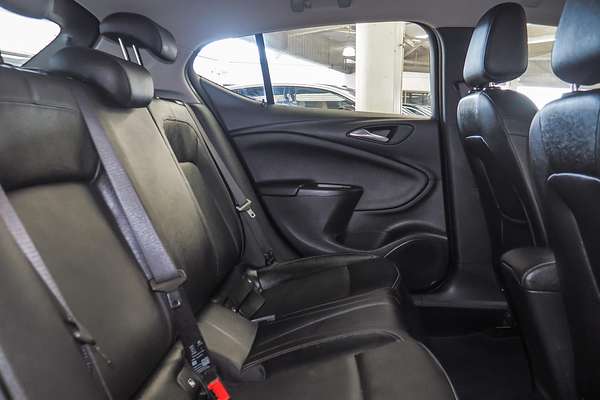 2017 Holden Astra RS-V BK