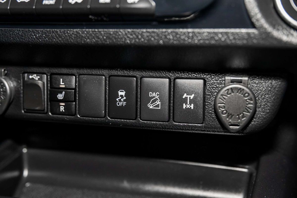 2019 Toyota Hilux Rugged X GUN126R 4X4