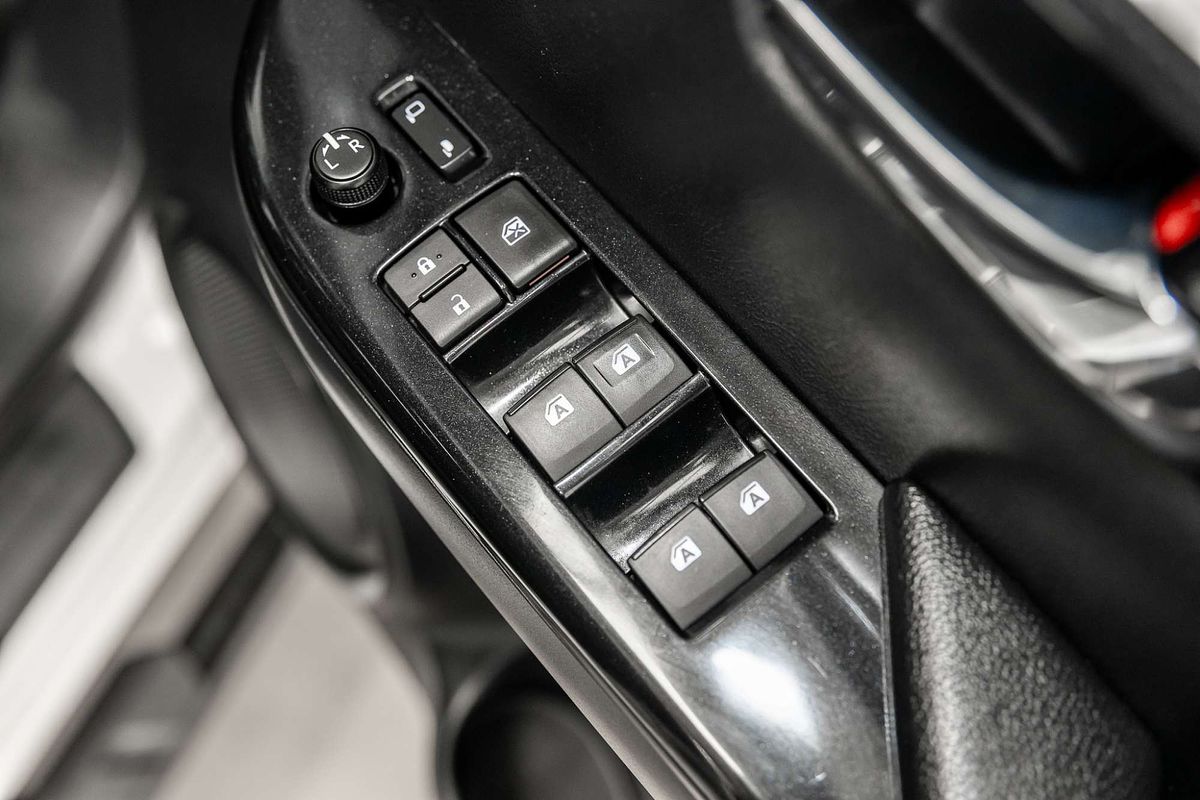 2019 Toyota Hilux Rugged X GUN126R 4X4