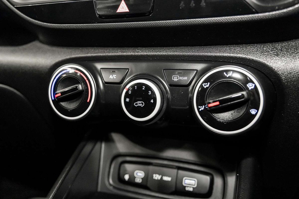 2023 Hyundai Venue Active QX.V5