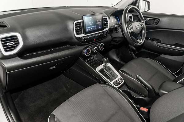 2023 Hyundai Venue Active QX.V5