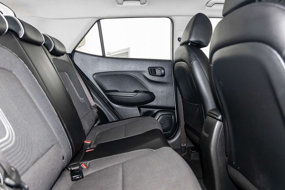2023 Hyundai Venue Active QX.V5