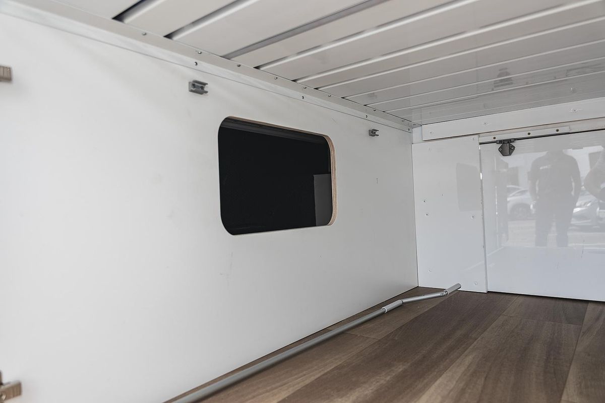 2023 LDV Deliver 9 LWB
