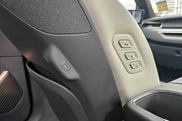 2023 Kia EV9 GT-Line MV