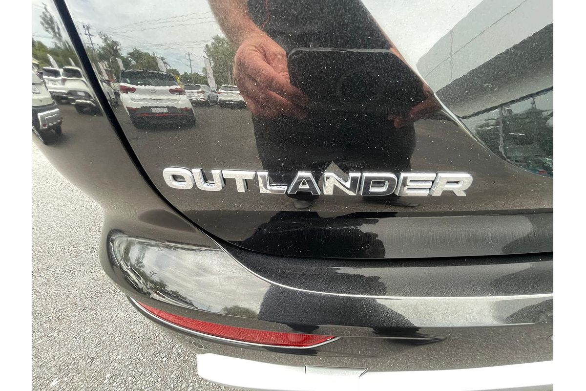 2022 Mitsubishi Outlander Exceed Tourer ZM