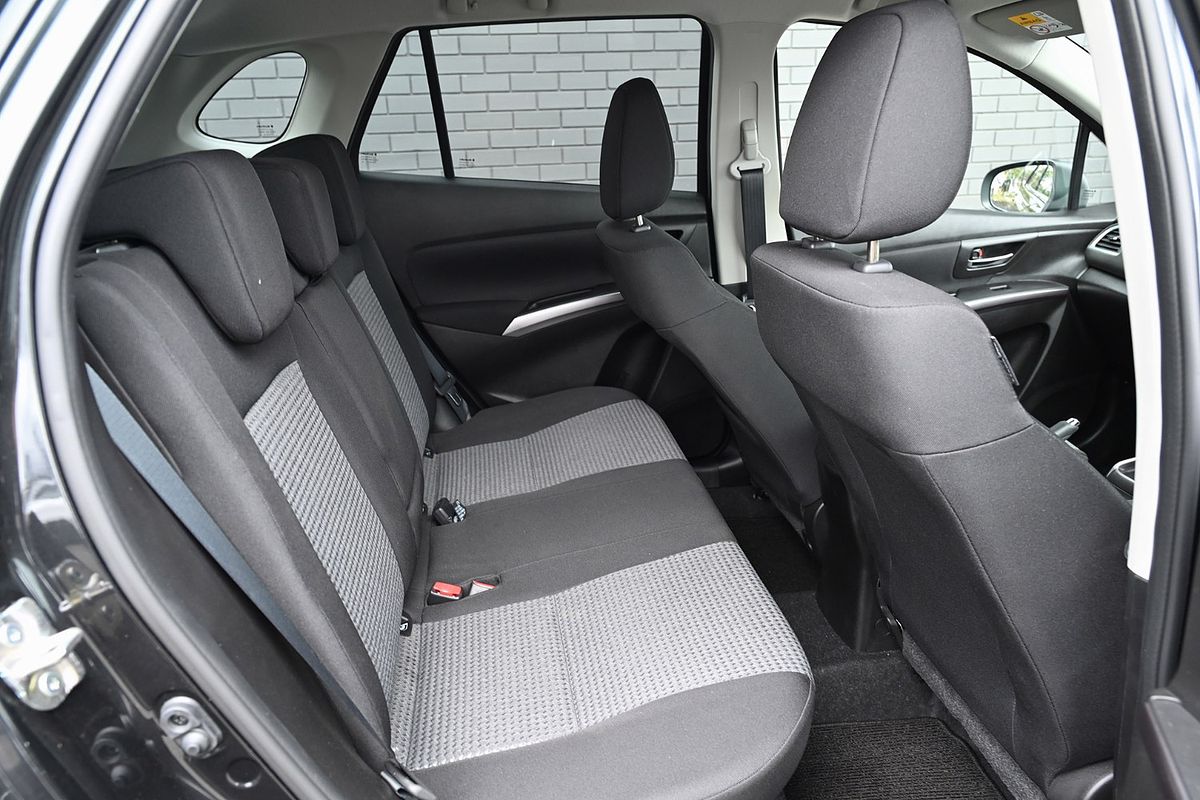 2024 Suzuki S-Cross JYB