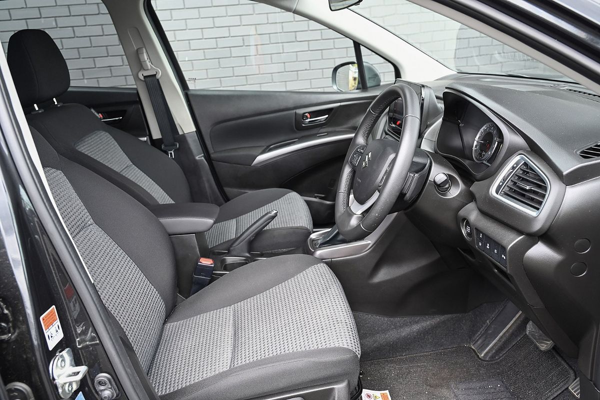 2024 Suzuki S-Cross JYB