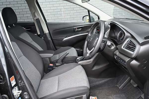 2024 Suzuki S-Cross JYB