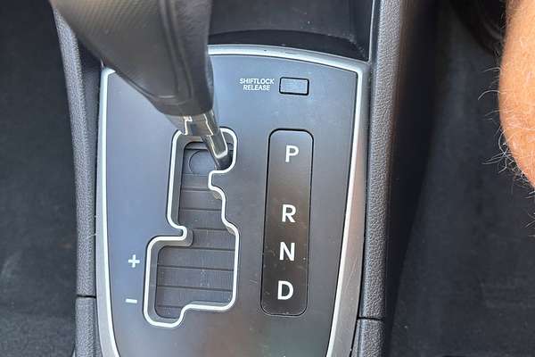 2011 Hyundai Accent Active RB