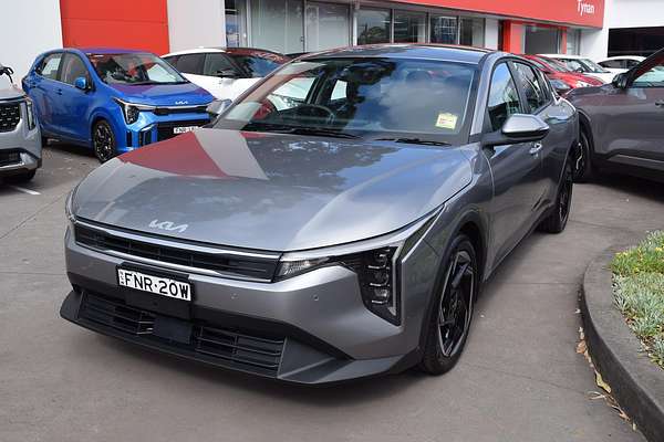 2025 Kia K4 Sport CL4m