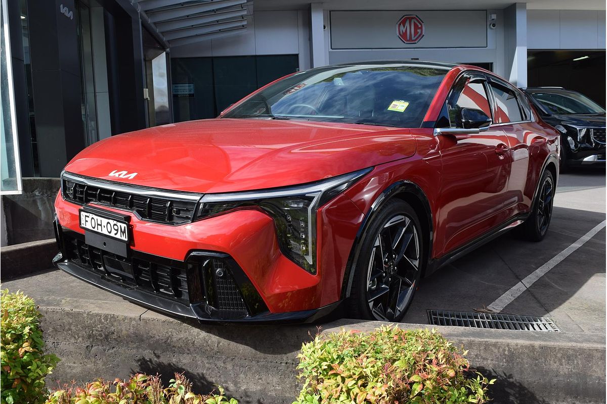 2025 Kia K4 GT-Line CL4m