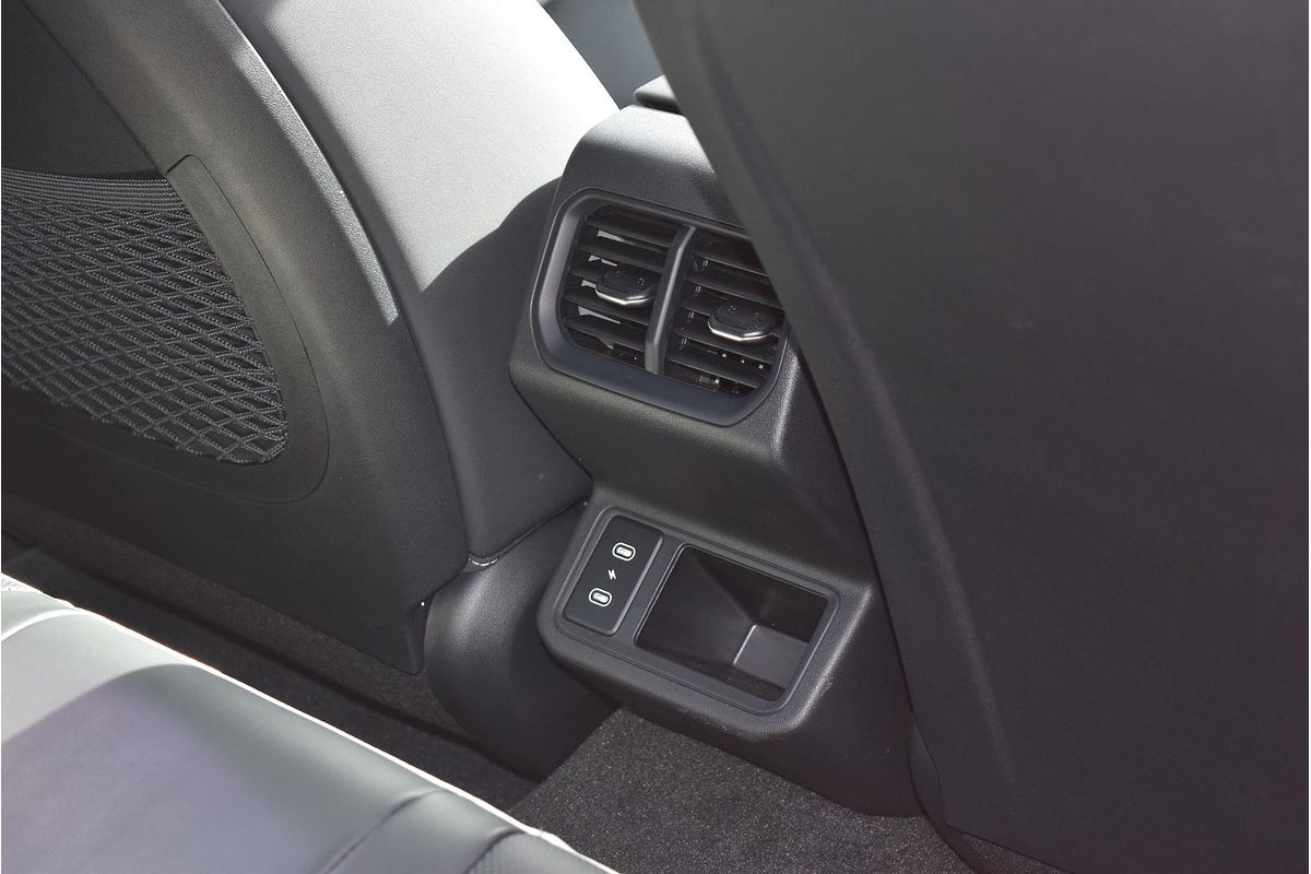 2025 Kia K4 GT-Line CL4m