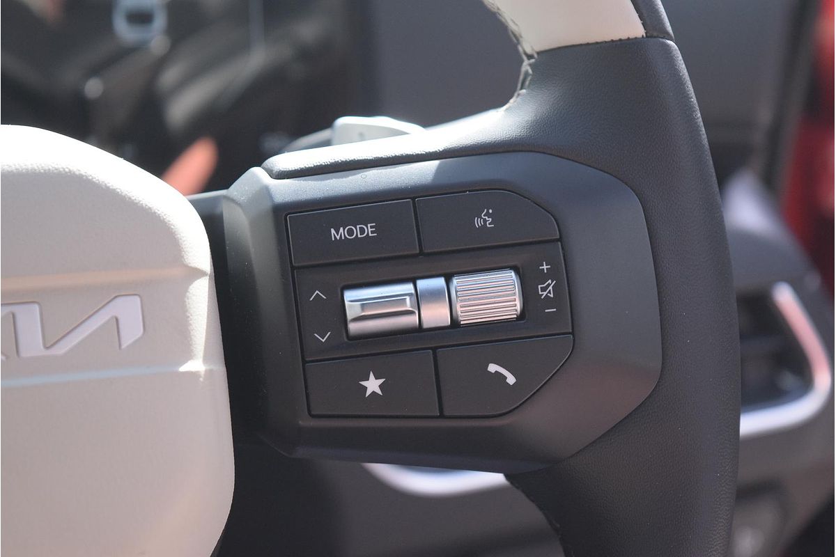 2025 Kia K4 GT-Line CL4m