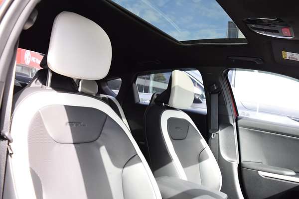 2025 Kia K4 GT-Line CL4m