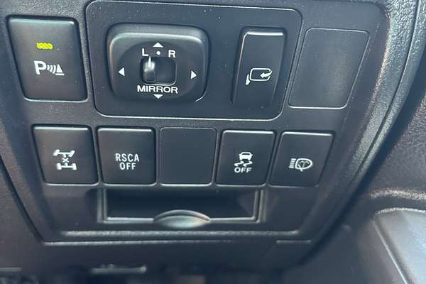 2015 Toyota Landcruiser Sahara URJ202R