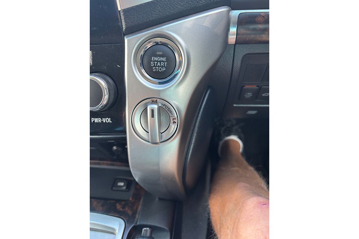 2015 Toyota Landcruiser Sahara URJ202R