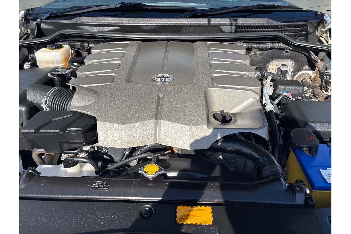 2015 Toyota Landcruiser Sahara URJ202R