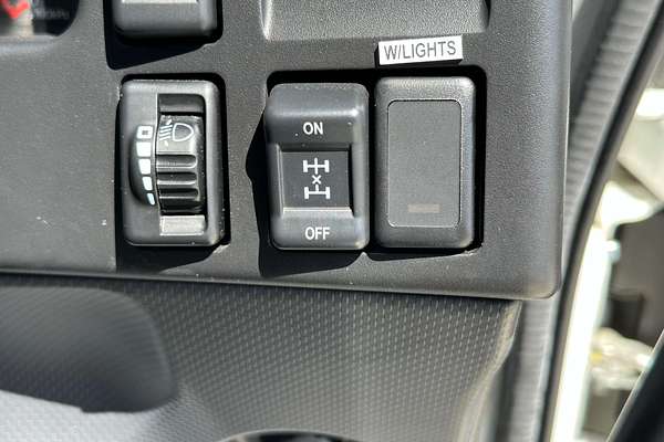 2023 Isuzu F Series NO ADBLUE 6x4 LWB