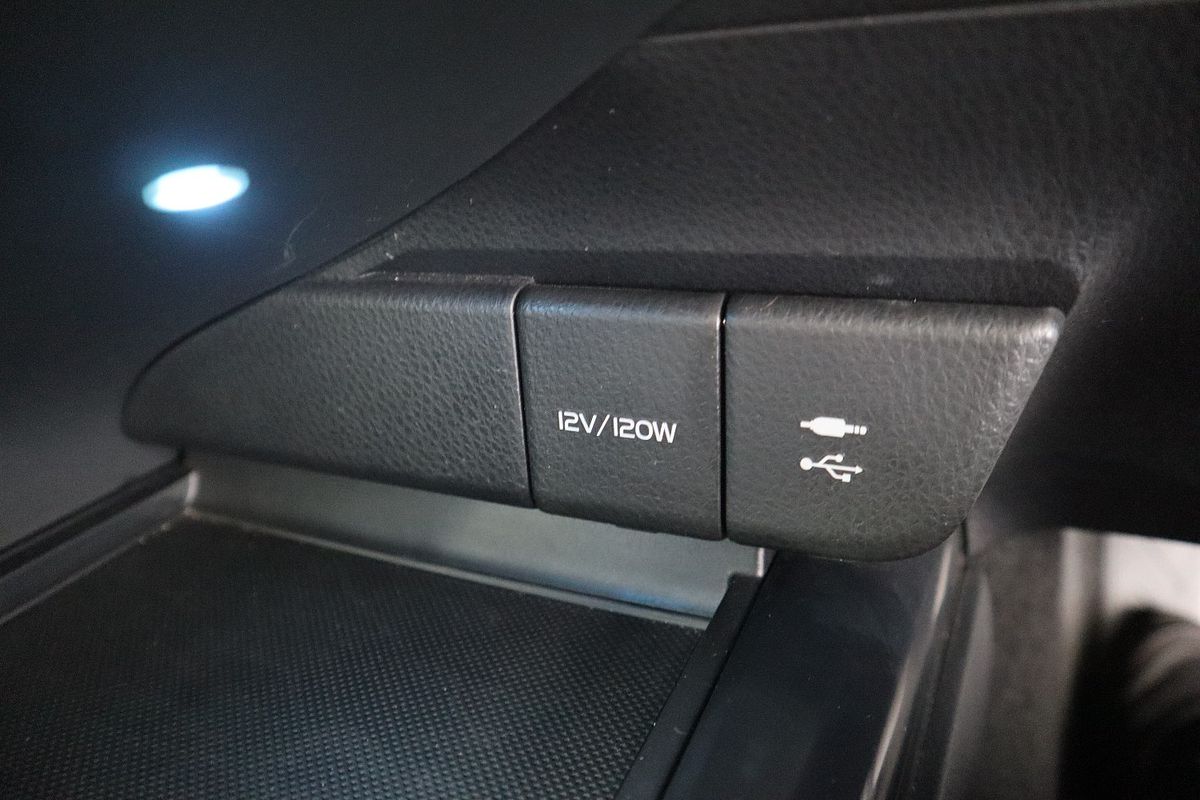 2020 Toyota Camry Ascent AXVH71R