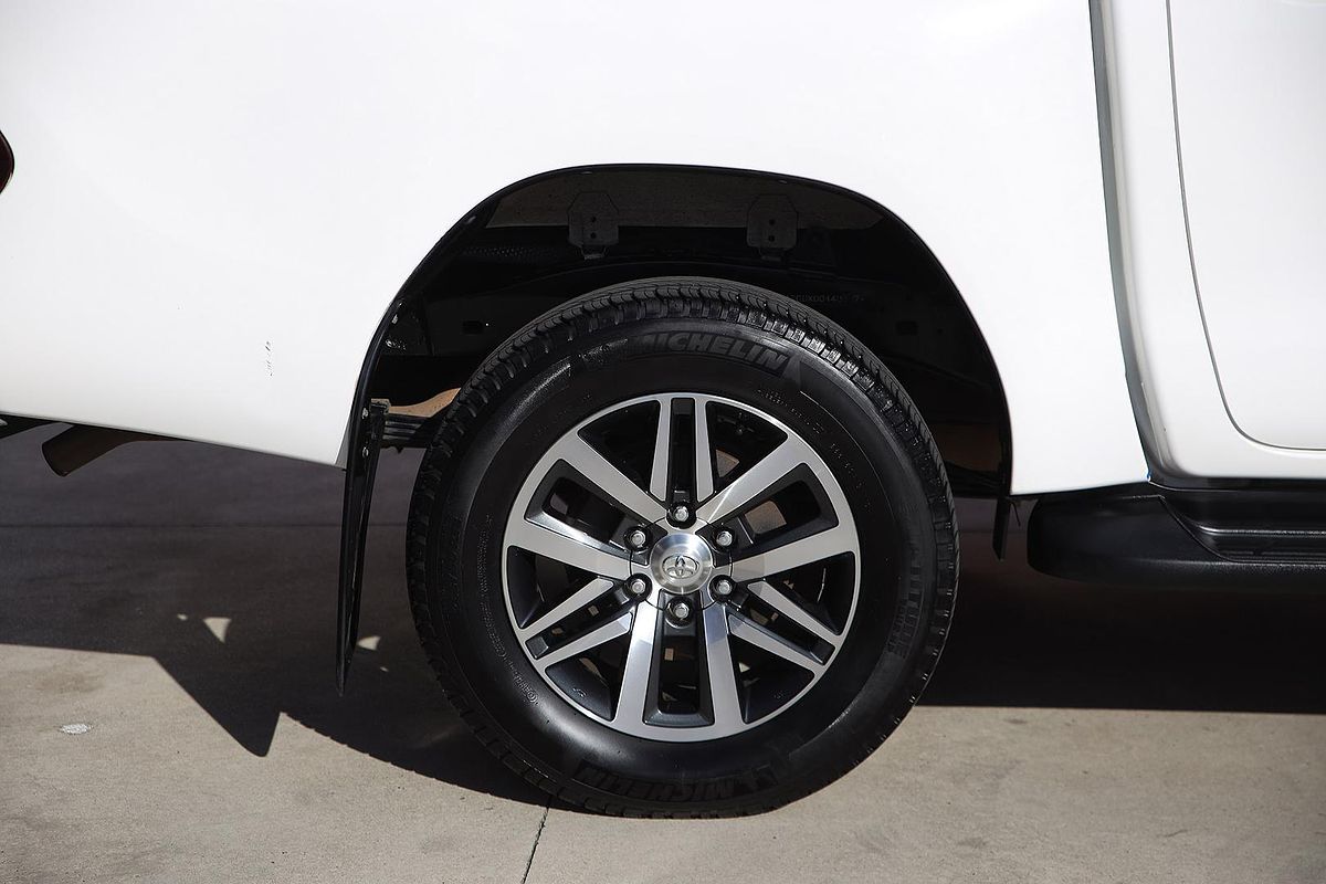 2019 Toyota Hilux SR5 GUN126R 4X4