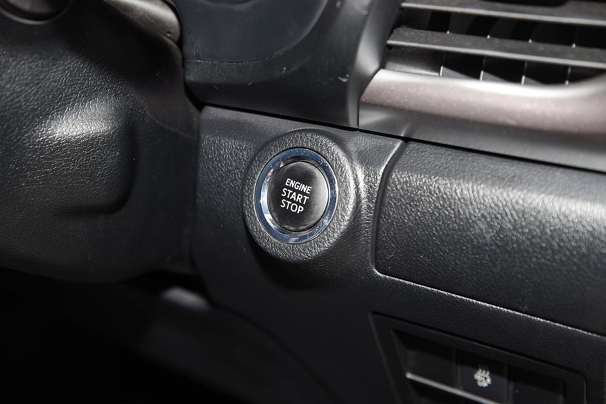 2019 Toyota Hilux SR5 GUN126R 4X4