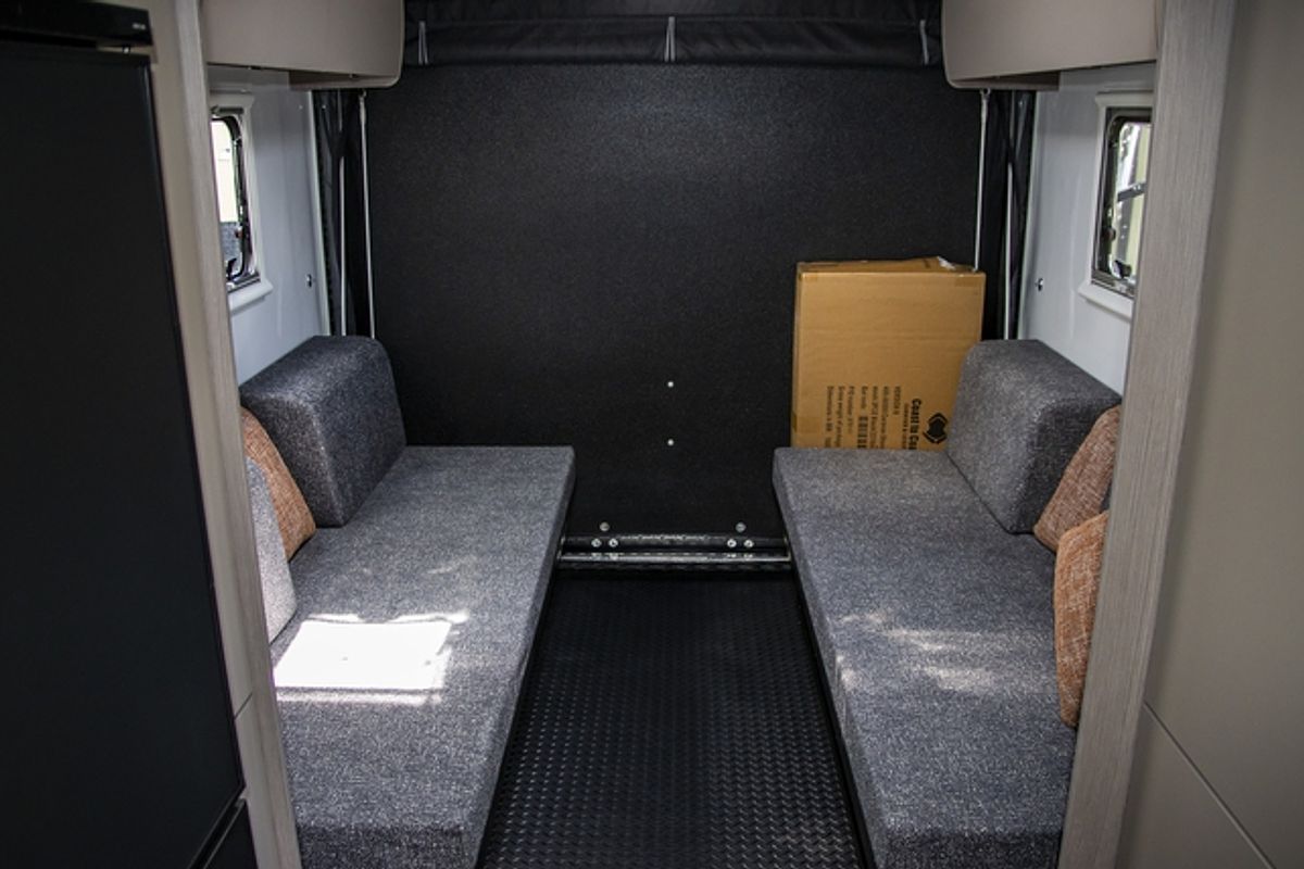 2024 Jayco BASE STATION CARAVAN 15.47-2.BS-MY25