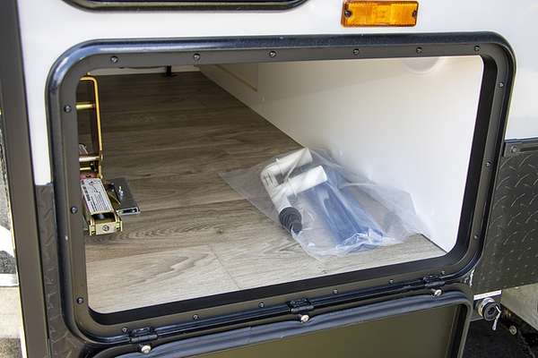 2024 Jayco BASE STATION CARAVAN 15.47-2.BS-MY25
