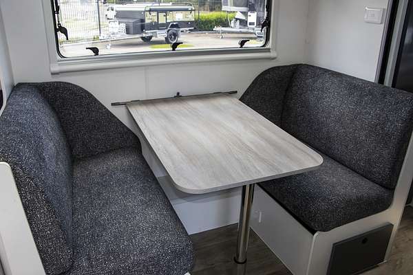2025 Jayco STARCRAFT CARAVAN 19.61-3.BP.SC-MY25