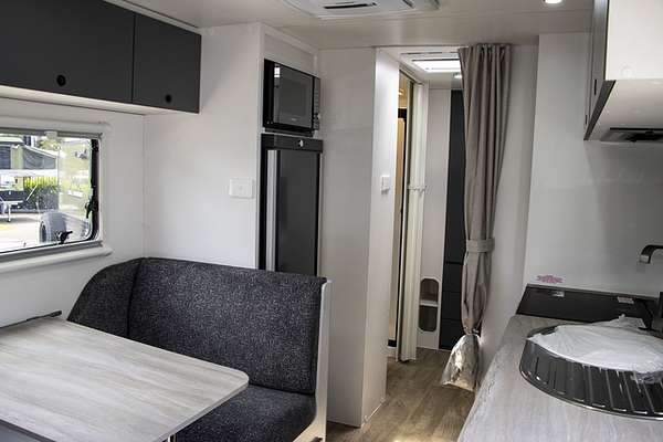 2025 Jayco STARCRAFT CARAVAN 19.61-3.BP.SC-MY25