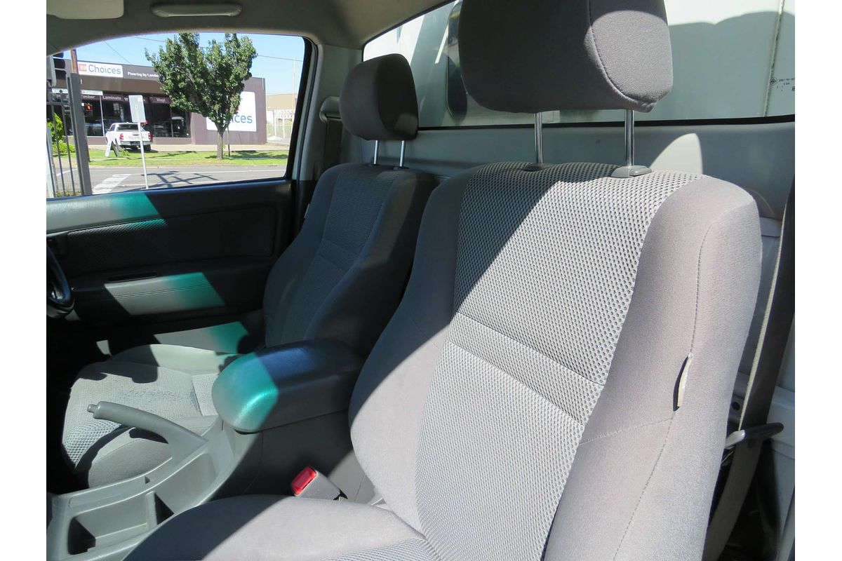 2013 Toyota Hilux SR KUN26R 4X4