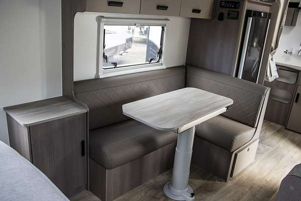 2025 Jayco ALL TERRAIN POPTOP 17.55-8.AT-MY24