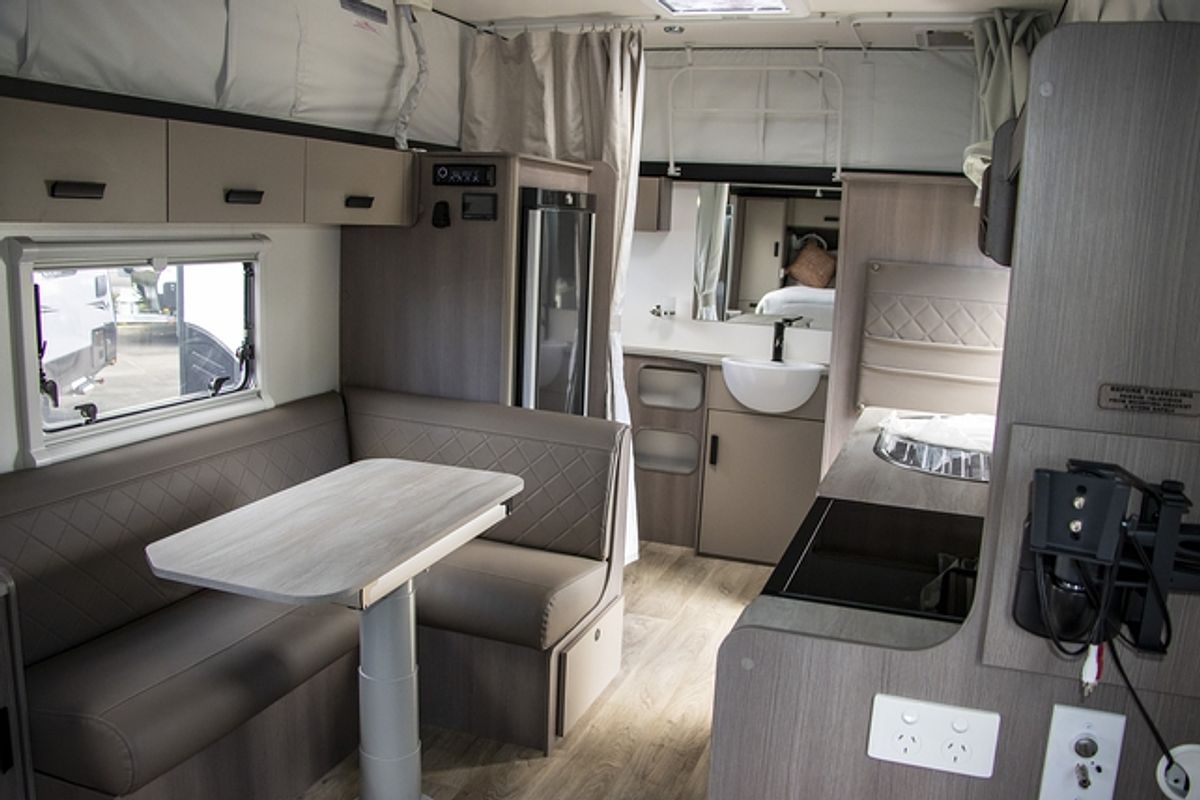 2025 Jayco ALL TERRAIN POPTOP 17.55-8.AT-MY24