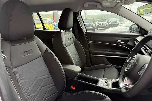2024 Jeep Avenger Limited JJ