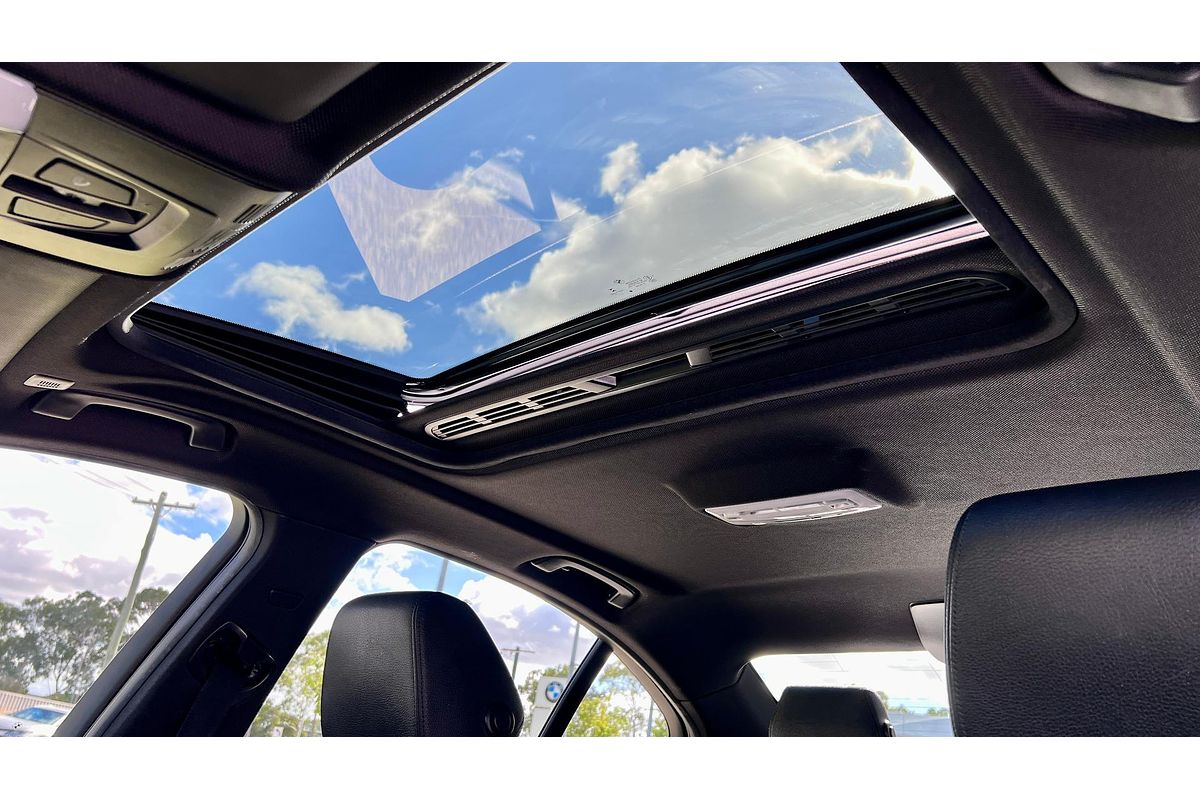 2016 BMW 3 Series 320i Sport Line F30 LCI