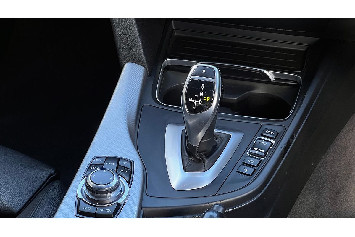 2016 BMW 3 Series 320i Sport Line F30 LCI